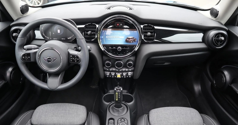 MINI Cooper S cena 139900 przebieg: 3000, rok produkcji 2023 z Brańsk małe 67